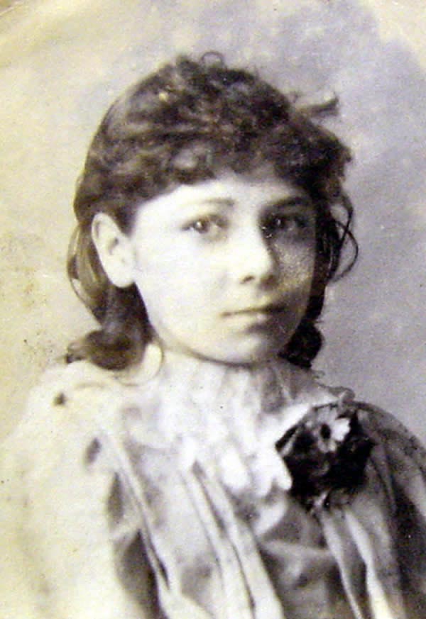 Weedon, Molly