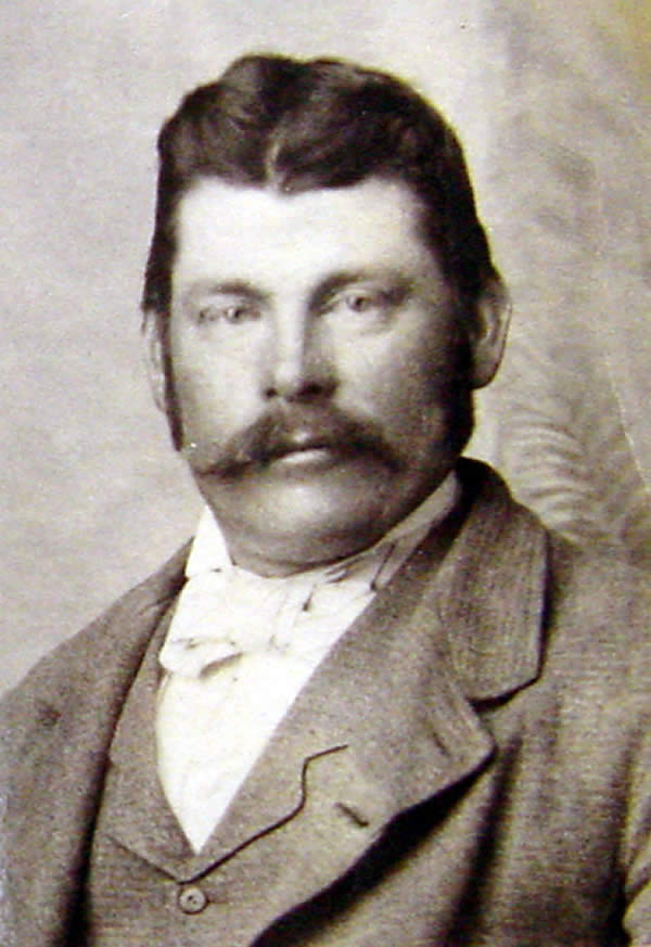 Warren, Mr E.