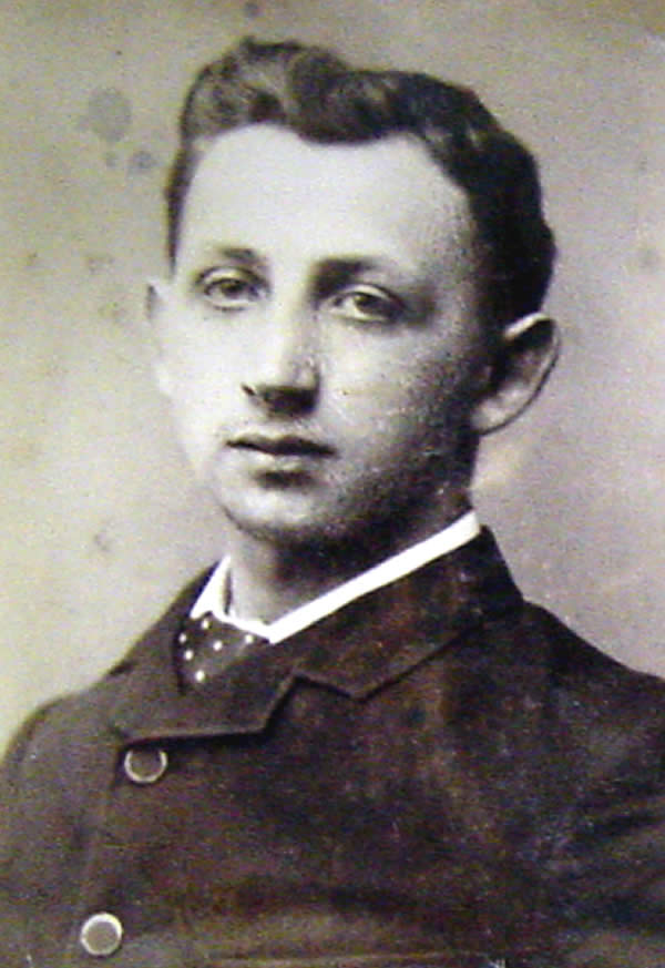 Wallace, A.