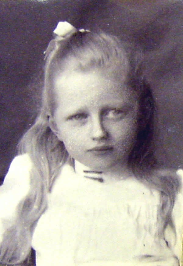 Tullock, M.