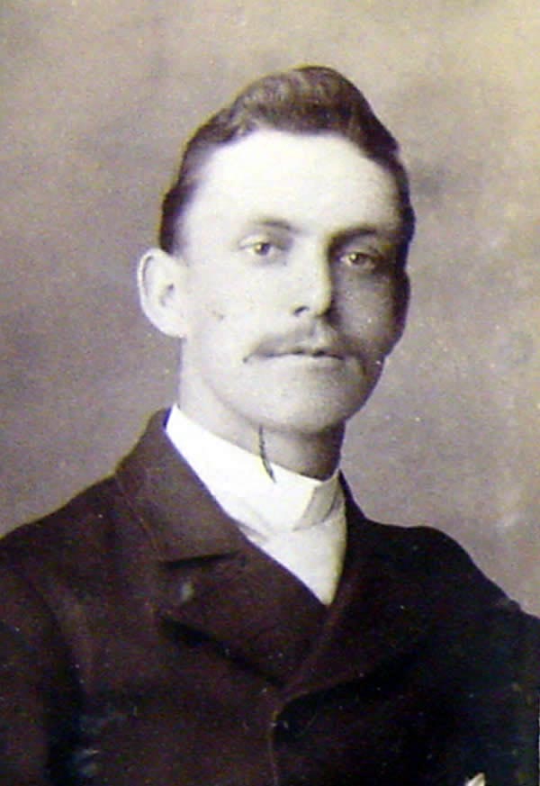 Robertson, W.
