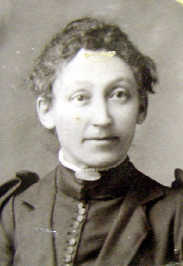 Robertson, Miss K.