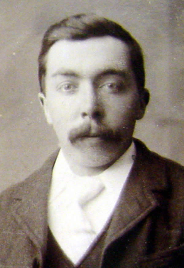Ritchie, S.