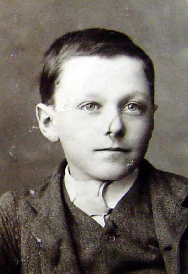 Ritchie, H.