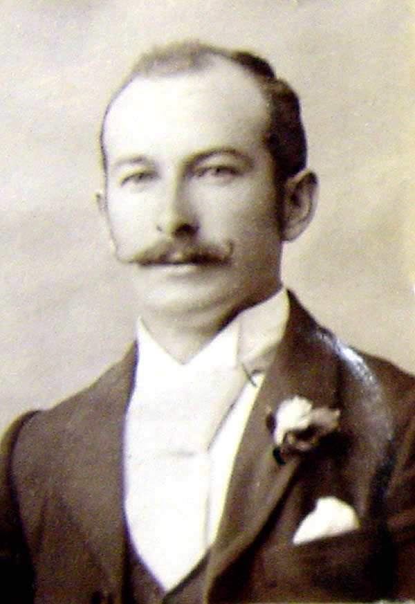 Pybers, W.