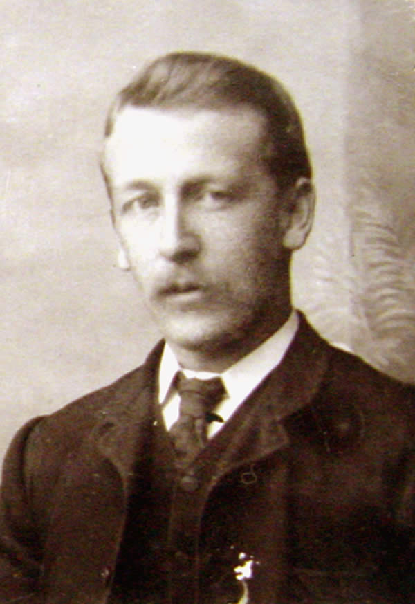 Peter, J.