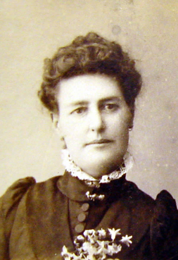 O'Halloran, Miss