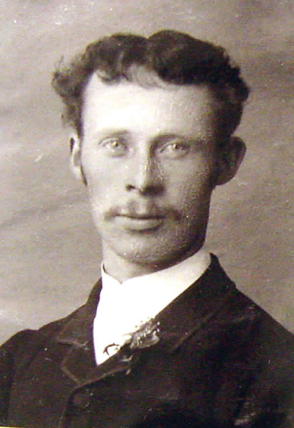 Lee, W.