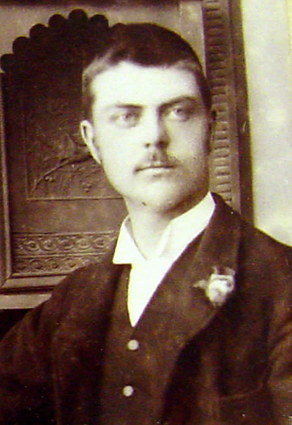 Lawrence, T.H.