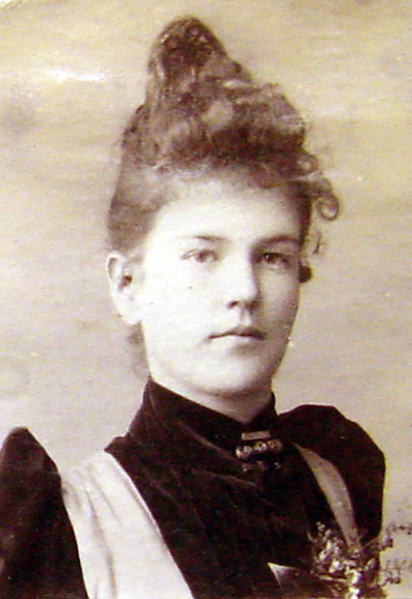 Lawler, Miss E.