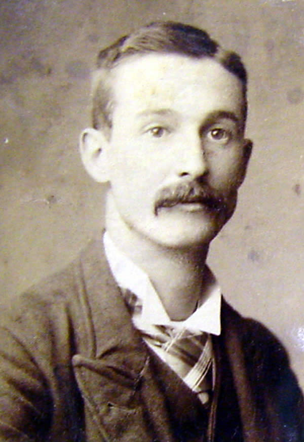 Lakhill, E.