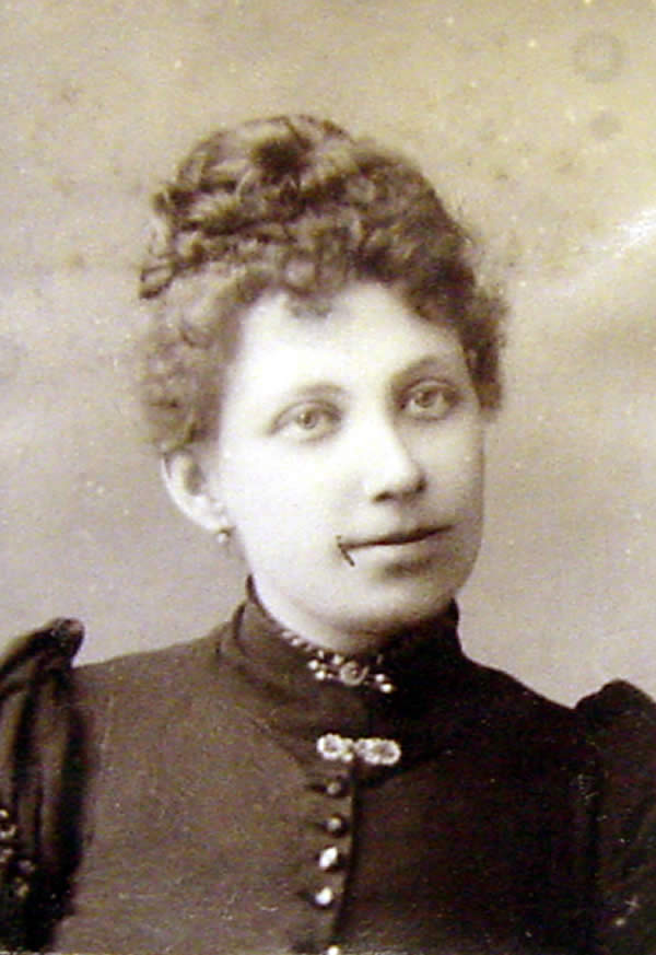 Kenworthy, Miss R.