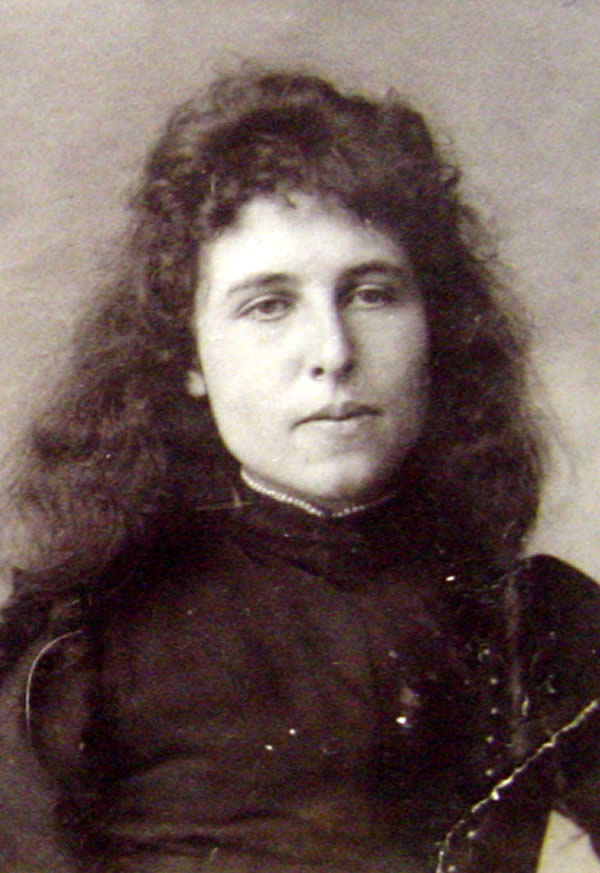 Groom, Susan