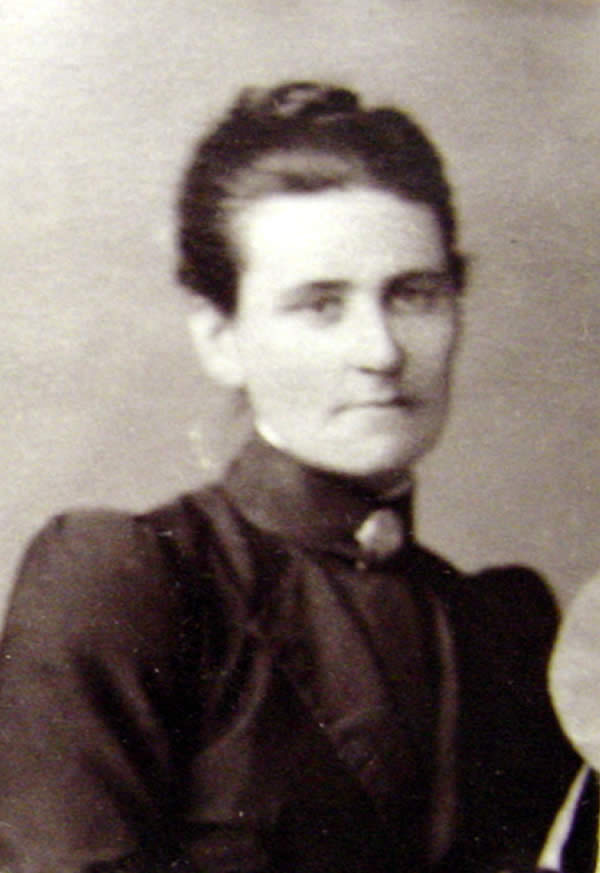 Farmilo, Mrs J.