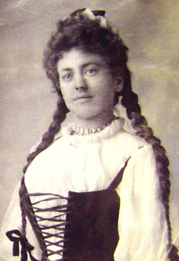 Bateman, Miss E
